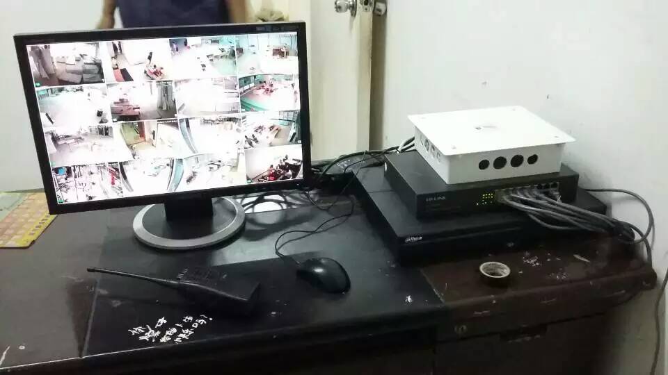 热烈祝贺汇缘服装城闭路监控工程安装完毕并交付使用